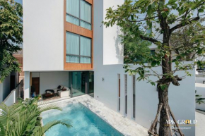 Crystal Pool Villa